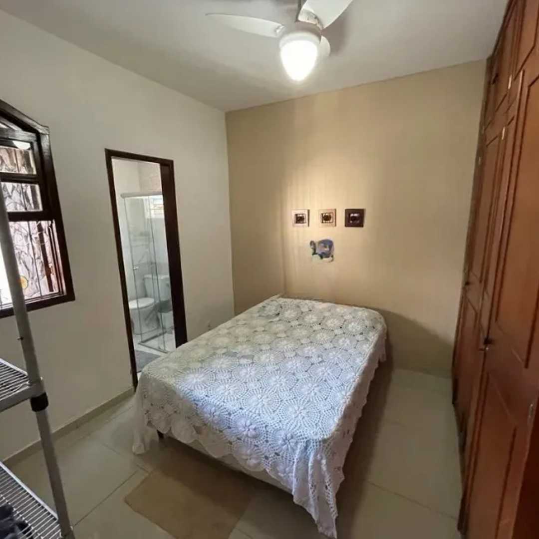 Casa à venda com 4 quartos, 200m² - Foto 5