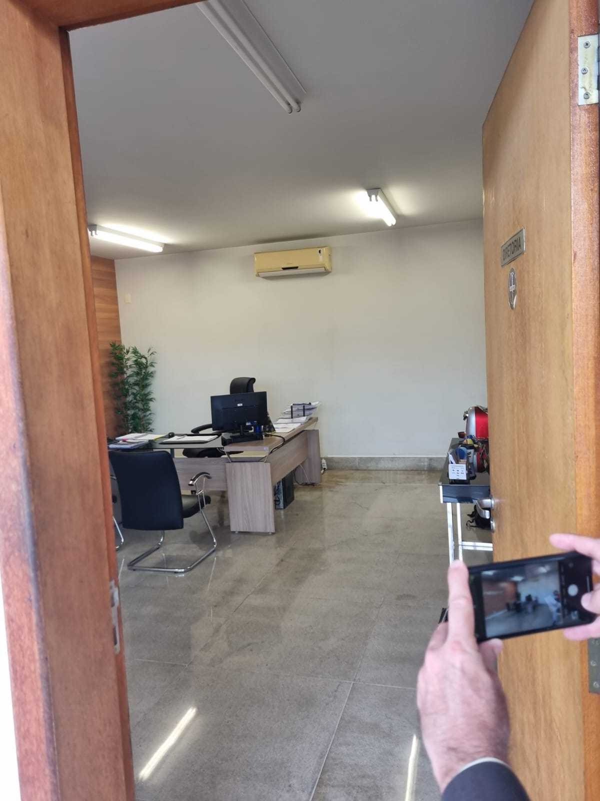 Depósito-Galpão-Armazém para alugar com 5 quartos, 250m² - Foto 21