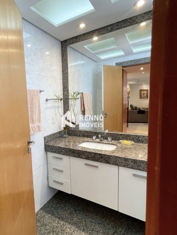 Apartamento à venda com 4 quartos, 251m² - Foto 8