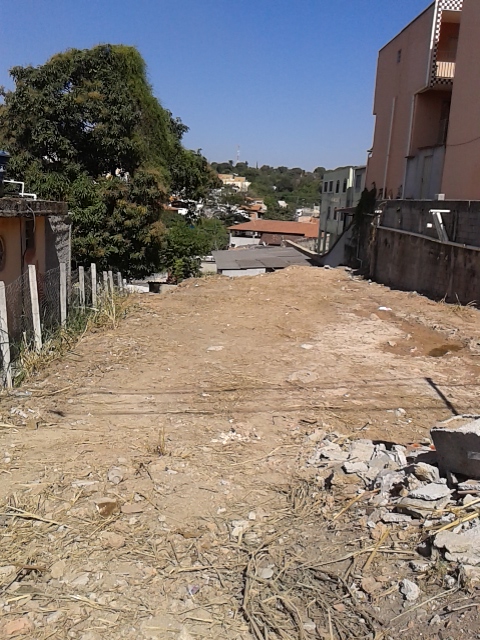 Terreno à venda, 360m² - Foto 1