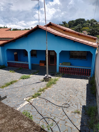 Casa à venda com 3 quartos, 150m² - Foto 1