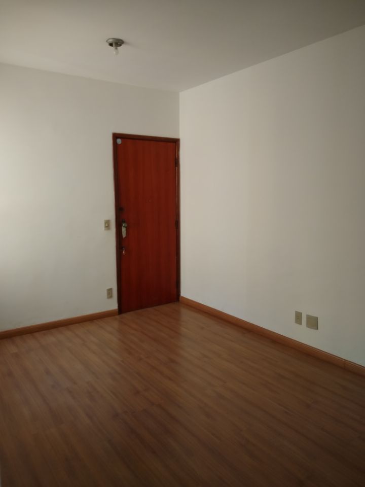 Apartamento à venda com 2 quartos, 44m² - Foto 2