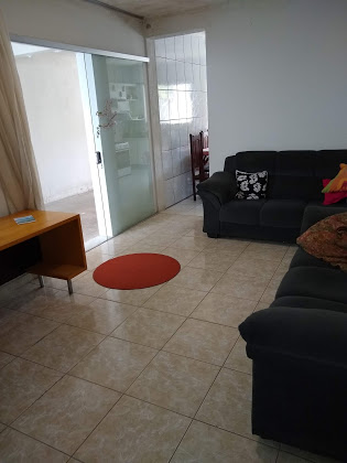 Casa à venda com 3 quartos, 200m² - Foto 2