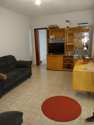 Casa à venda com 3 quartos, 200m² - Foto 1