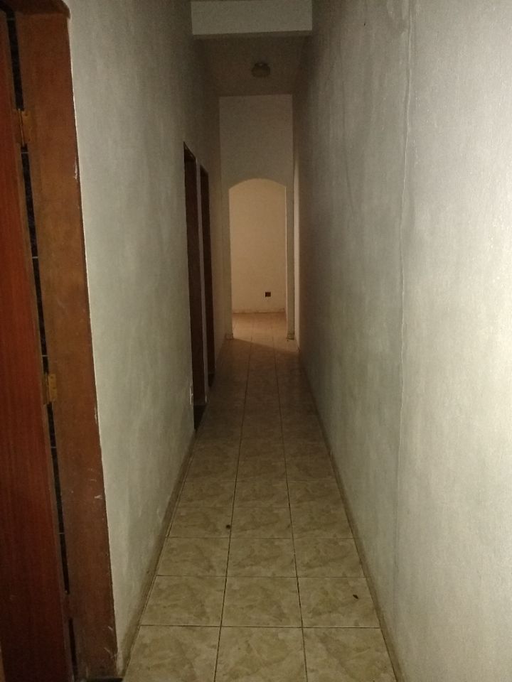 Casa à venda com 2 quartos, 100m² - Foto 4