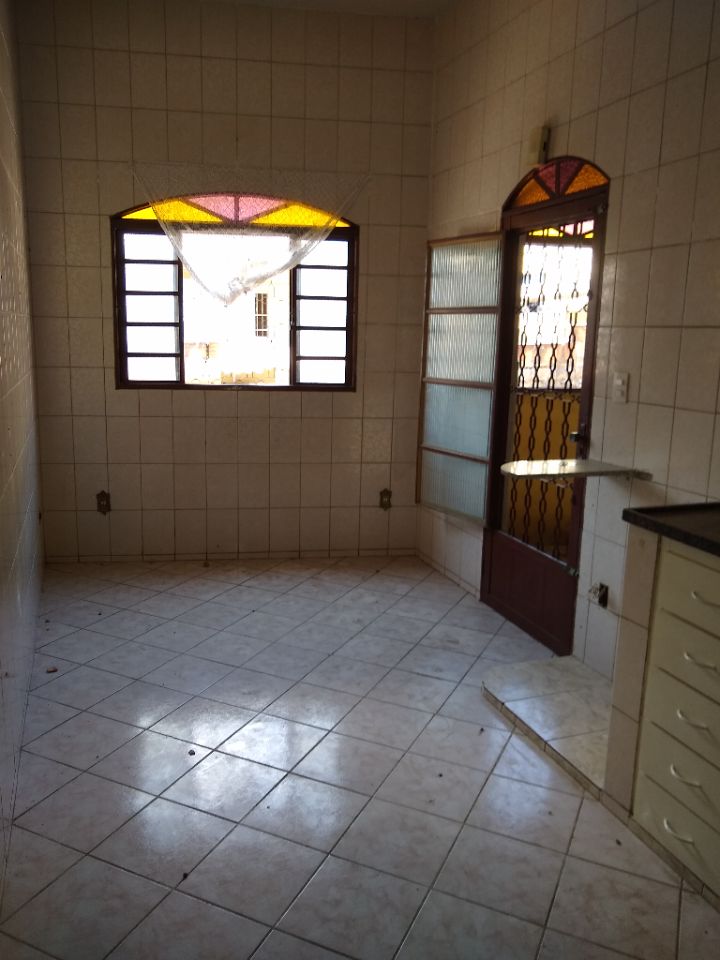 Casa à venda com 2 quartos, 100m² - Foto 8