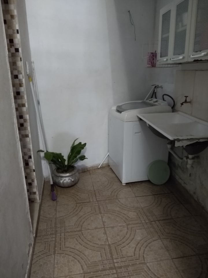 Casa à venda com 2 quartos, 80m² - Foto 3