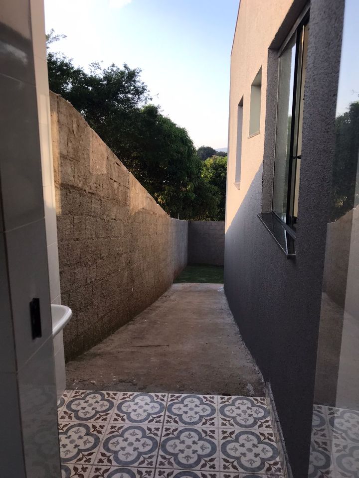 Casa à venda com 3 quartos, 70m² - Foto 5