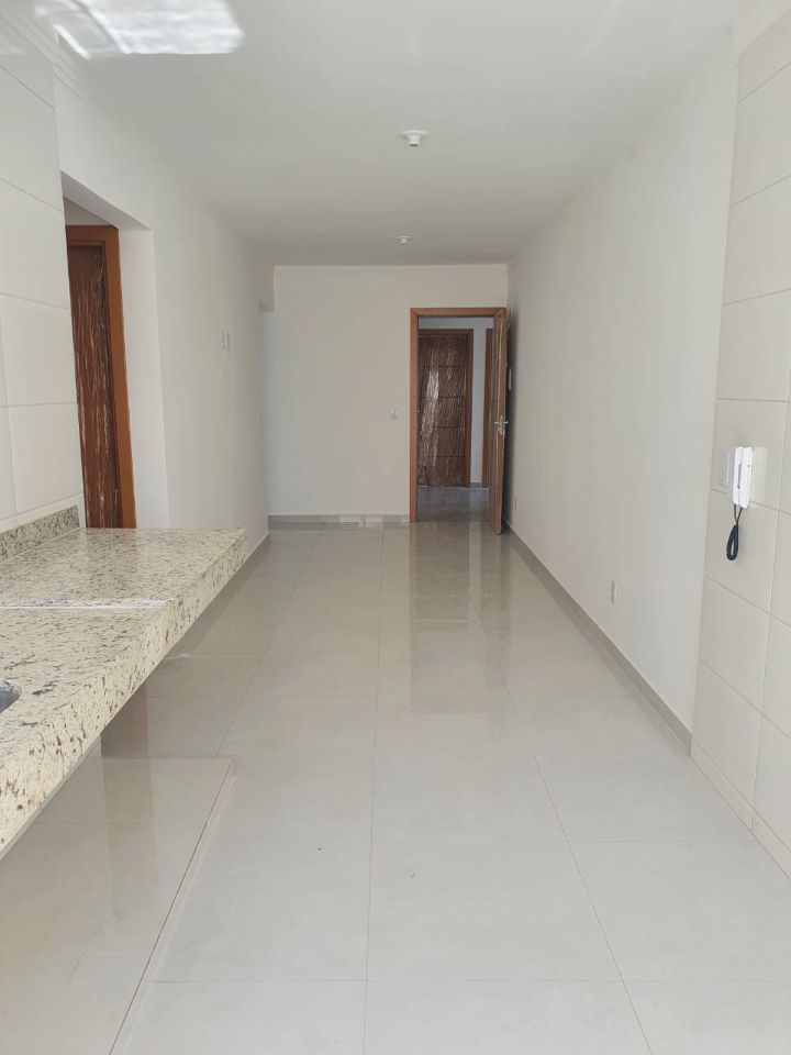 Apartamento à venda com 2 quartos, 82m² - Foto 2