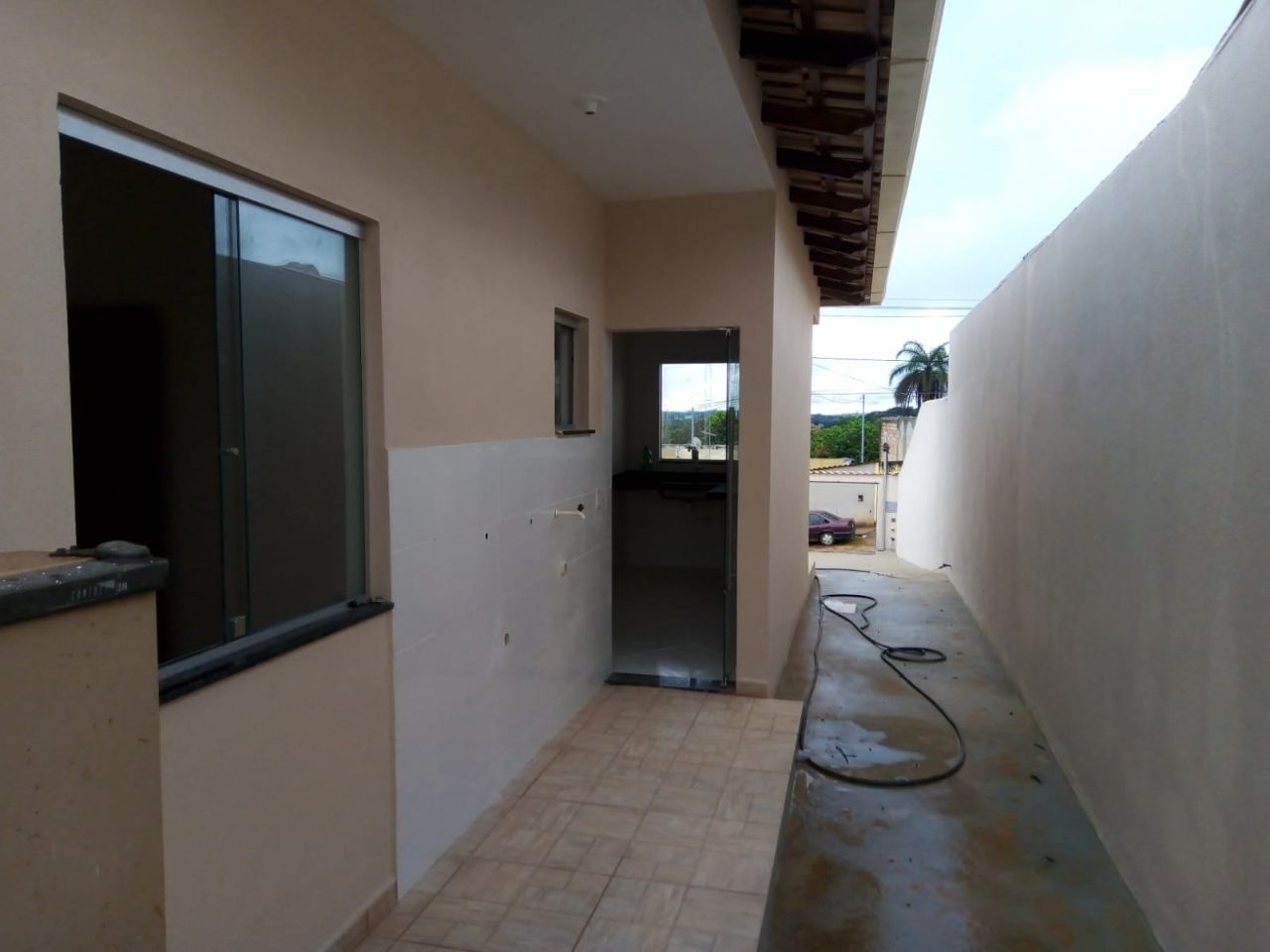 Casa à venda com 2 quartos, 55m² - Foto 2