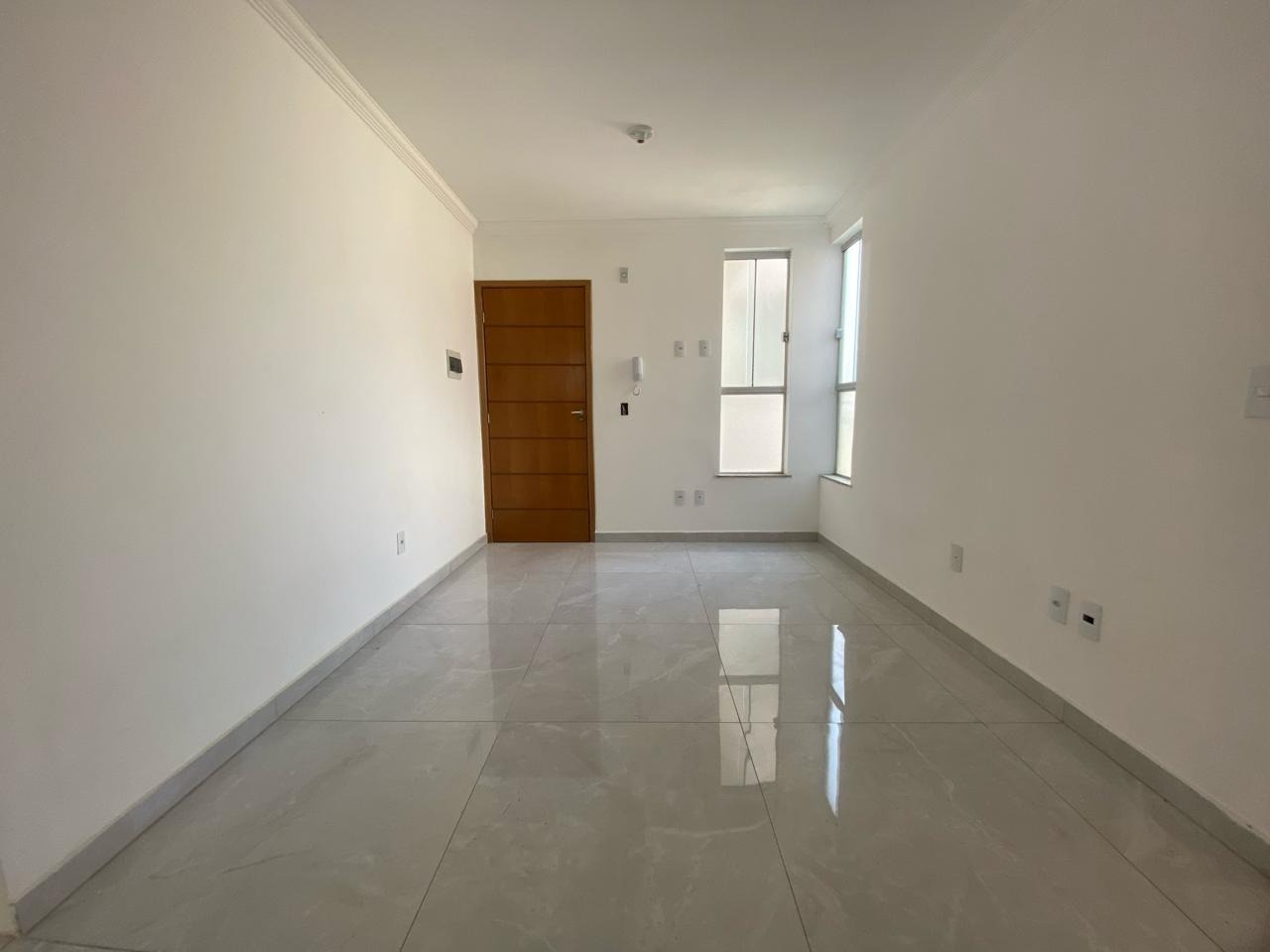 Apartamento à venda com 2 quartos, 56m² - Foto 2