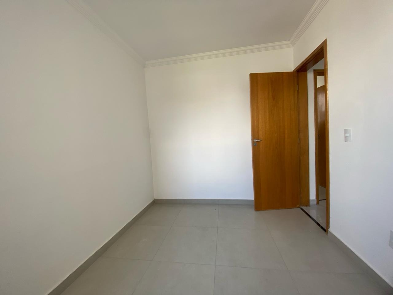 Apartamento à venda com 2 quartos, 56m² - Foto 3