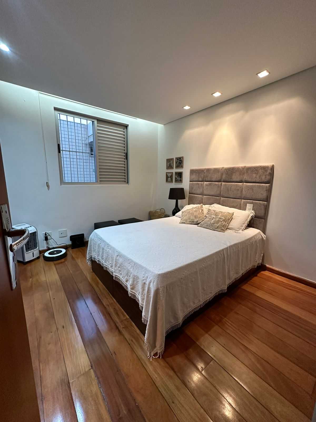 Apartamento à venda com 4 quartos, 342m² - Foto 11