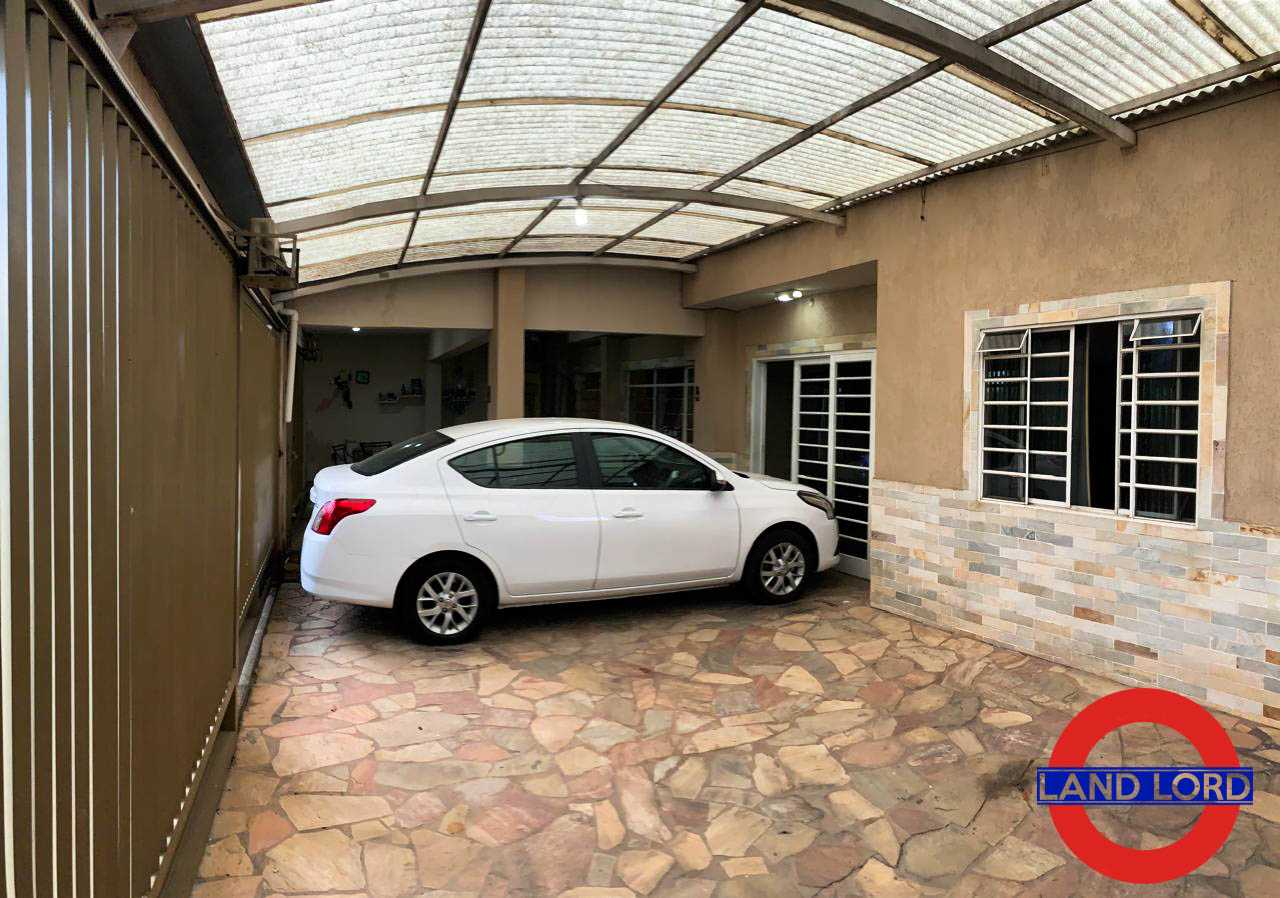 Casa à venda com 3 quartos, 340m² - Foto 2