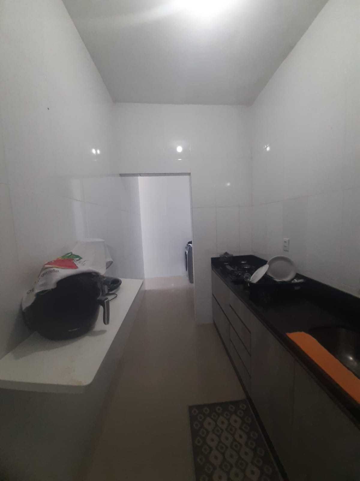 Casa à venda com 2 quartos, 70m² - Foto 13