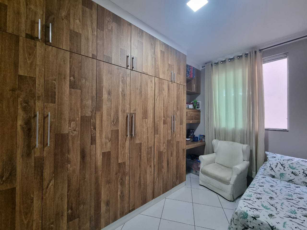 Casa à venda com 3 quartos, 200m² - Foto 25