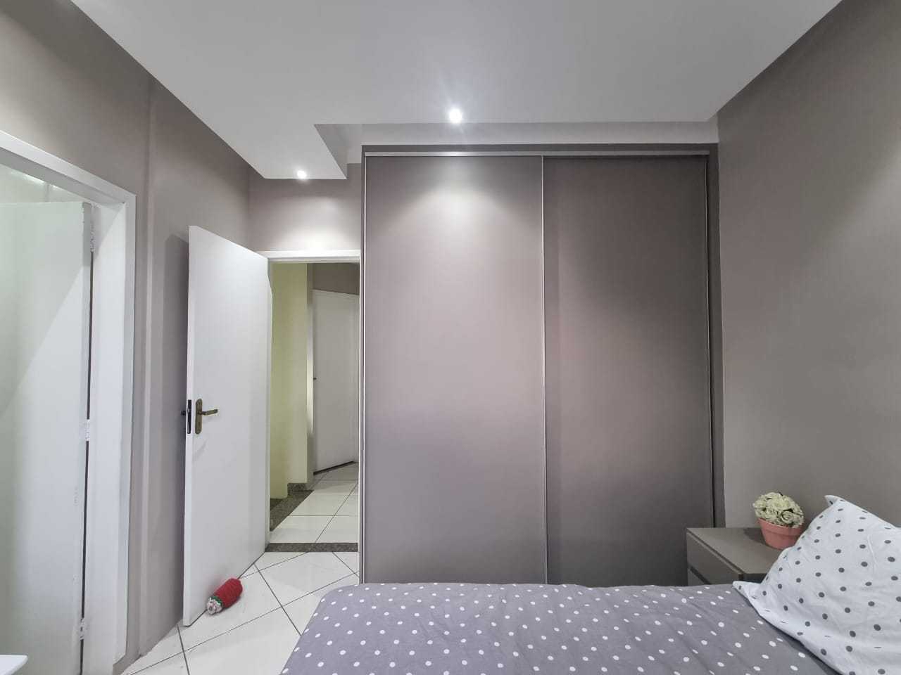 Casa à venda com 3 quartos, 200m² - Foto 21