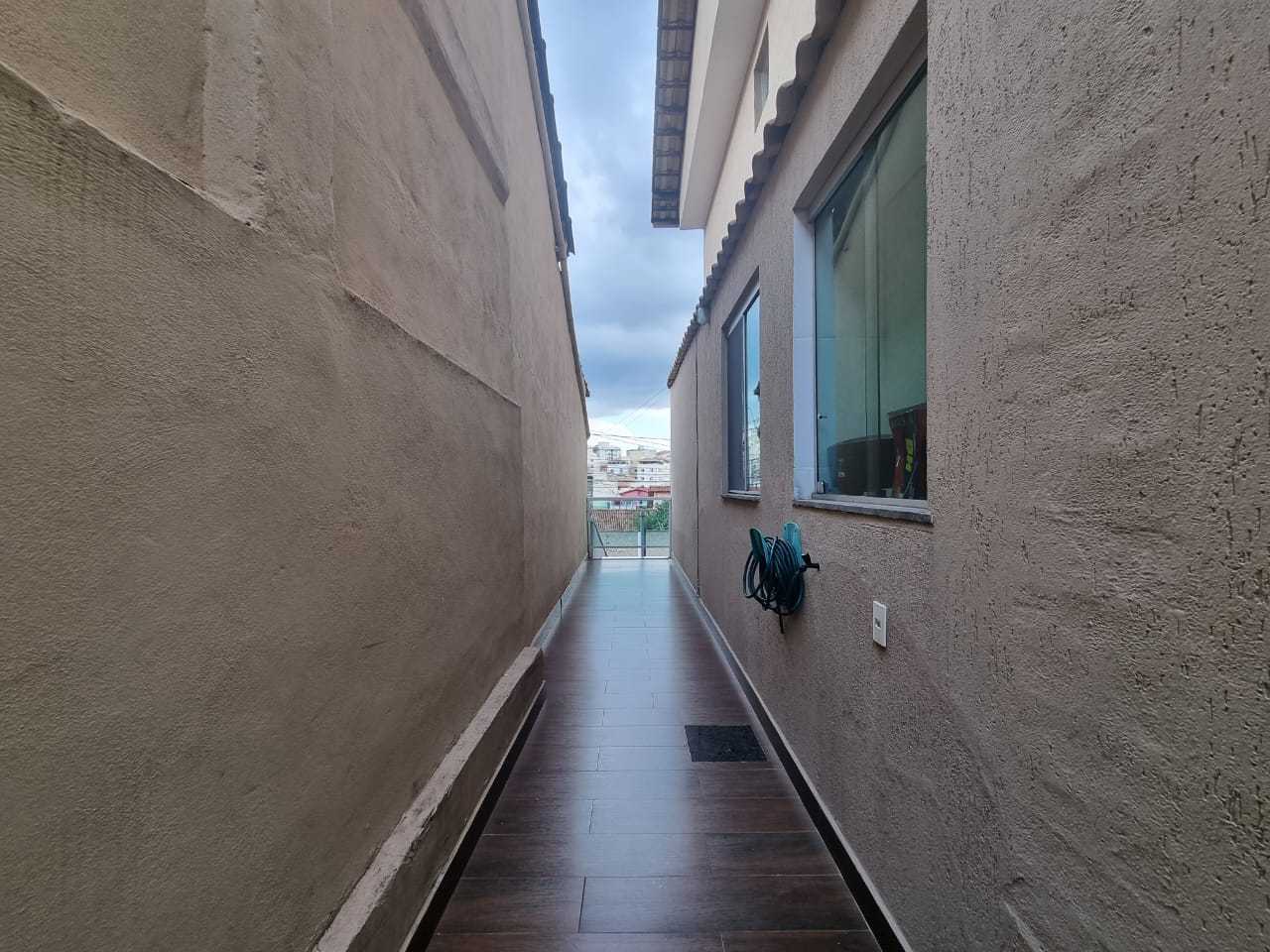 Casa à venda com 3 quartos, 200m² - Foto 18