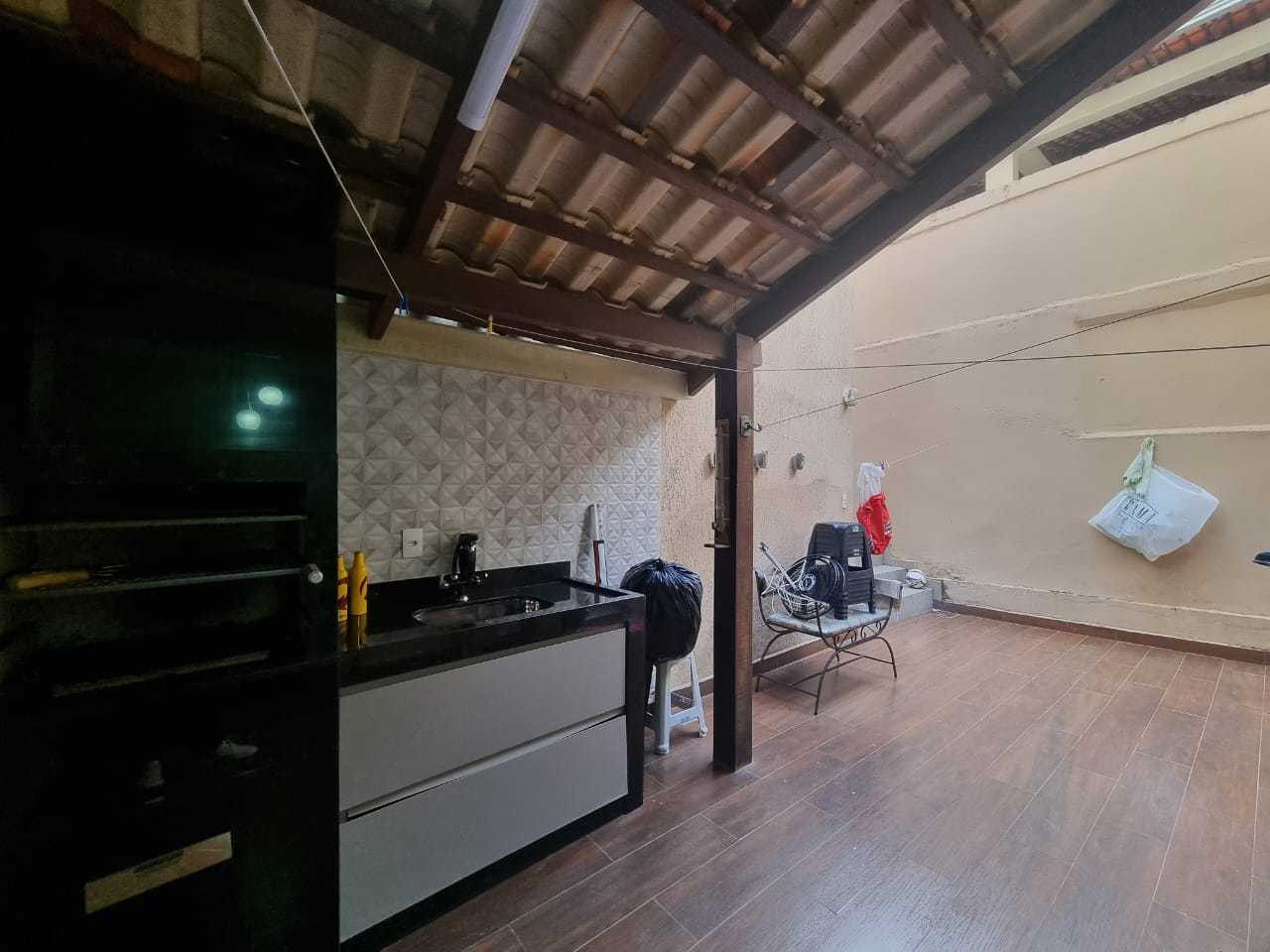 Casa à venda com 3 quartos, 200m² - Foto 16