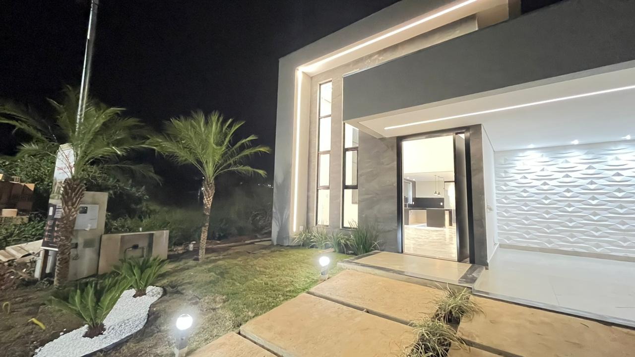 Casa à venda com 3 quartos, 172m² - Foto 2