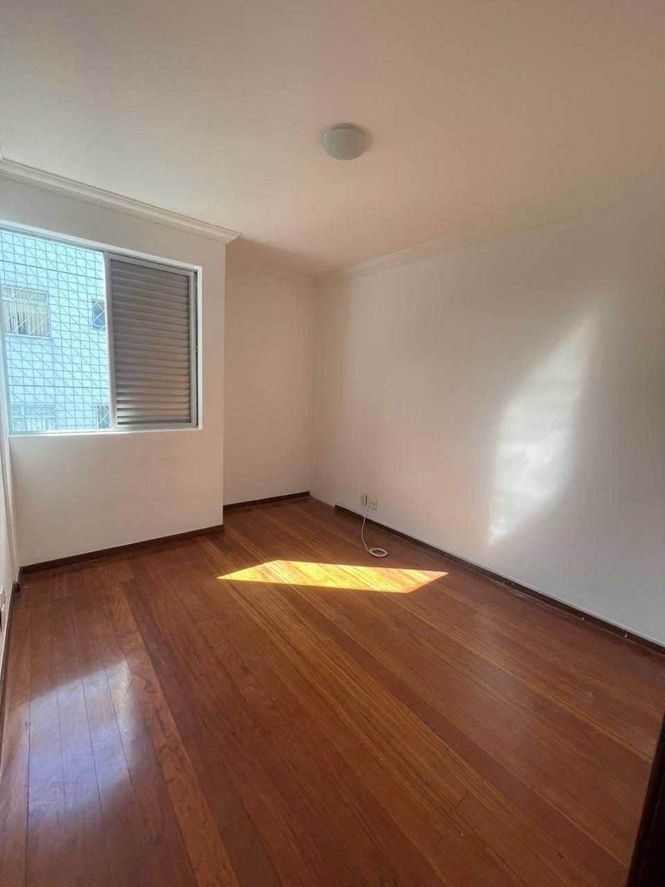 Apartamento à venda com 3 quartos, 95m² - Foto 5