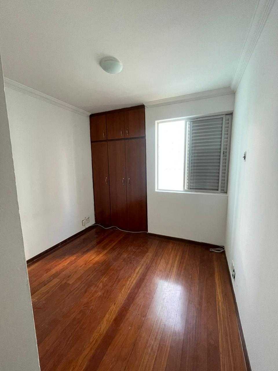 Apartamento à venda com 3 quartos, 95m² - Foto 4