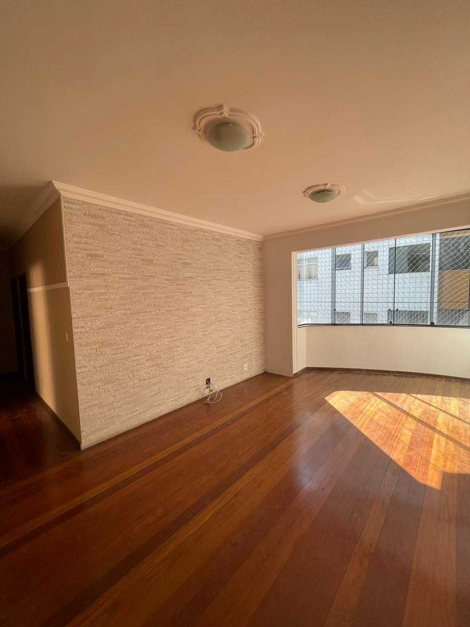 Apartamento à venda com 3 quartos, 95m² - Foto 1