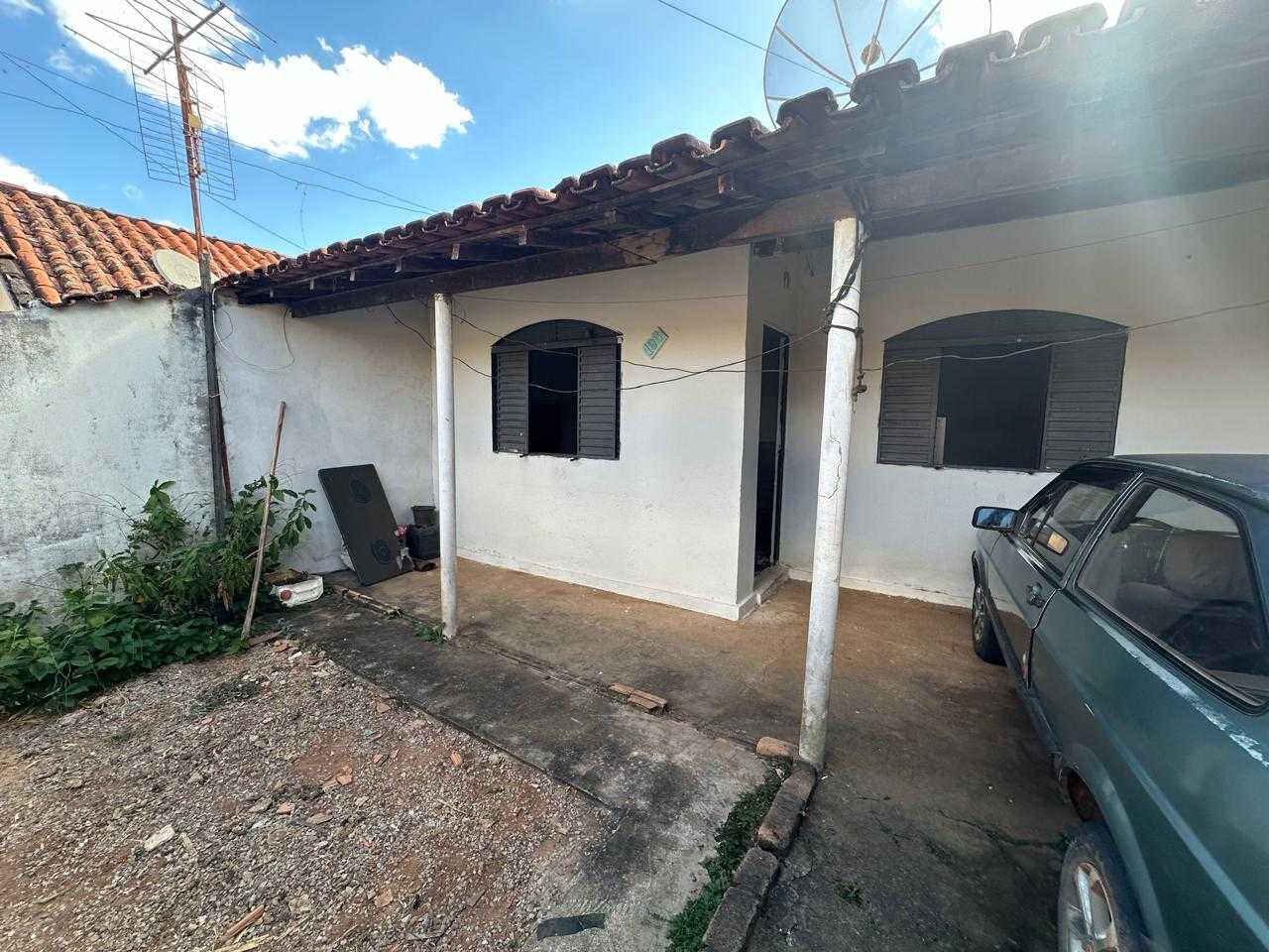 Casa à venda com 3 quartos, 150m² - Foto 2