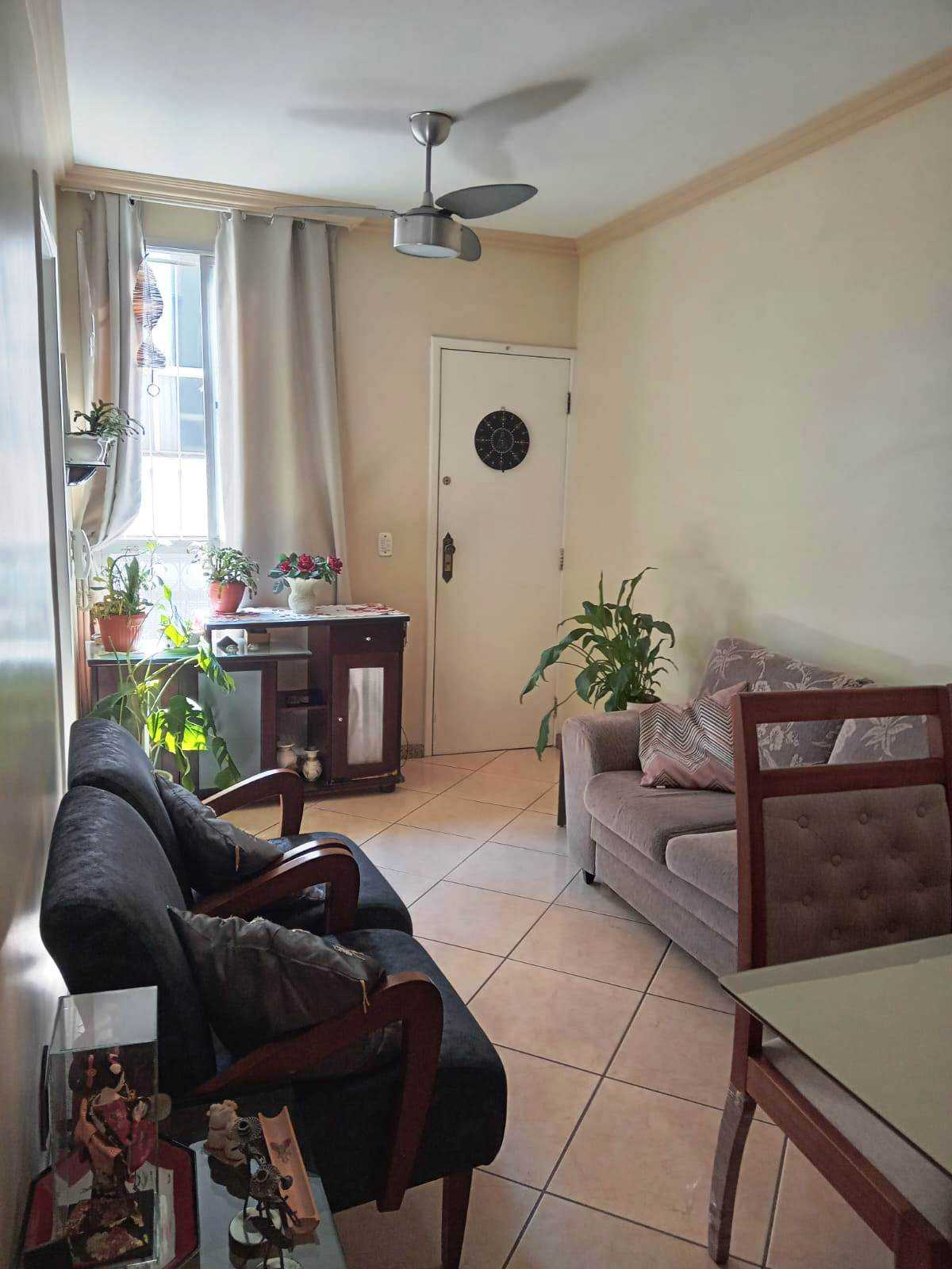 Apartamento à venda com 3 quartos, 70m² - Foto 2