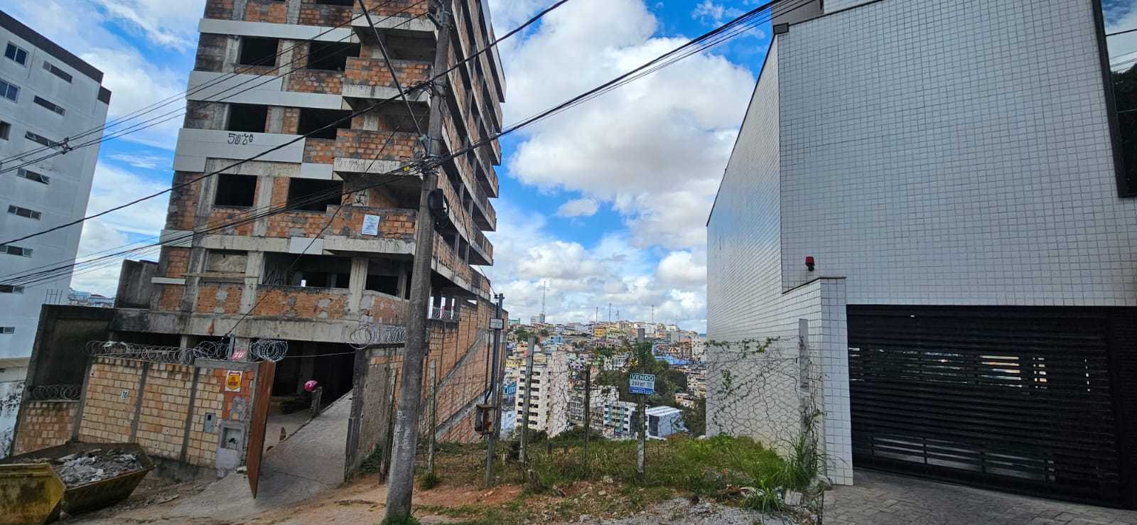 Terreno à venda, 400m² - Foto 1