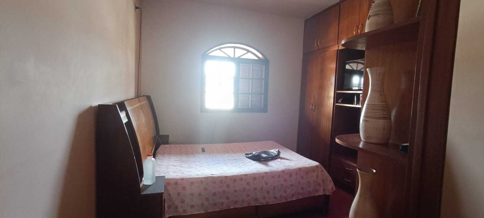 Casa à venda com 3 quartos, 360m² - Foto 15