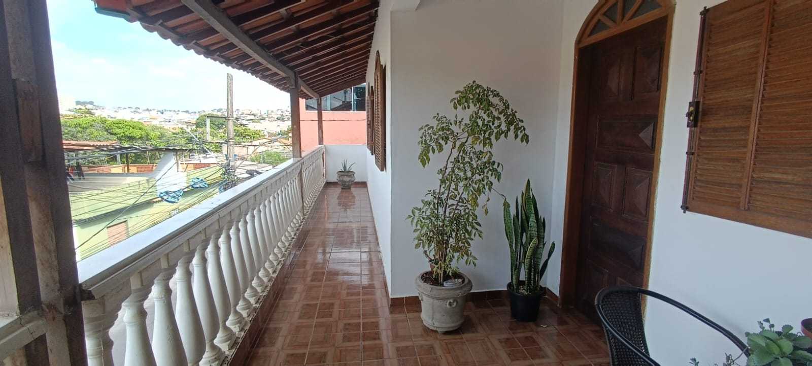 Casa à venda com 3 quartos, 360m² - Foto 7