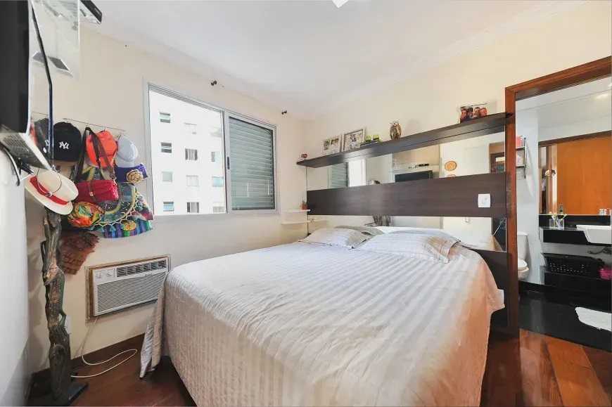 Apartamento à venda com 3 quartos, 100m² - Foto 12