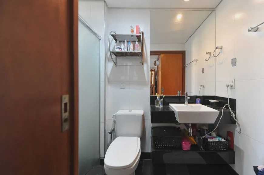 Apartamento à venda com 3 quartos, 100m² - Foto 13