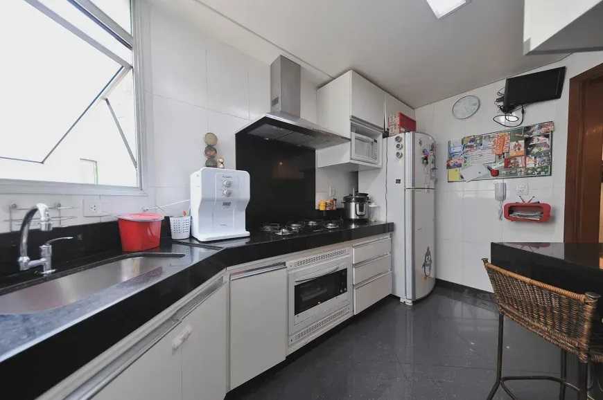 Apartamento à venda com 3 quartos, 100m² - Foto 16