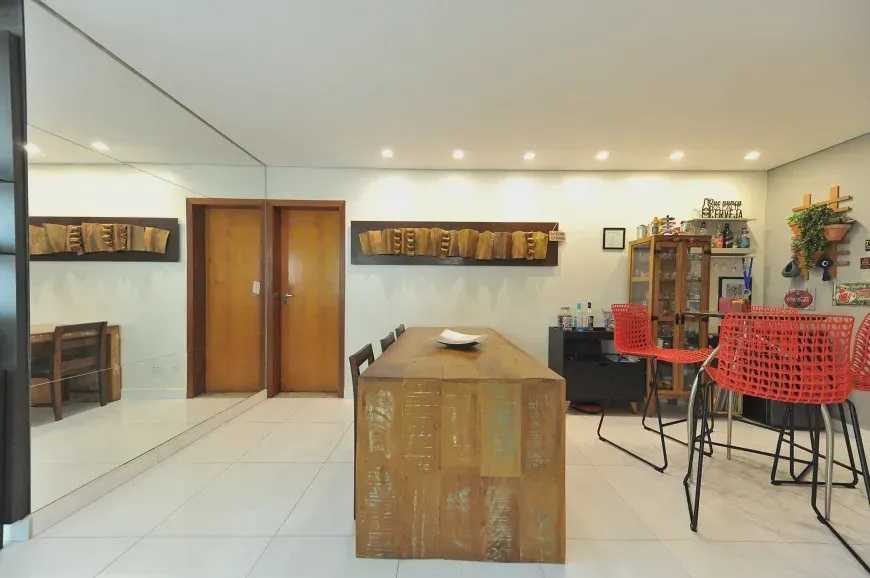 Apartamento à venda com 3 quartos, 100m² - Foto 5