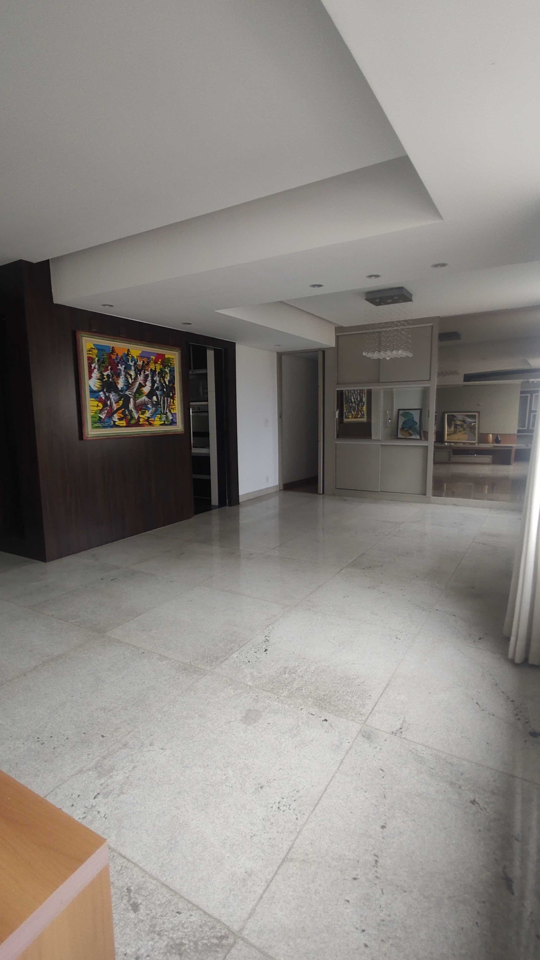 Apartamento à venda com 4 quartos, 135m² - Foto 3