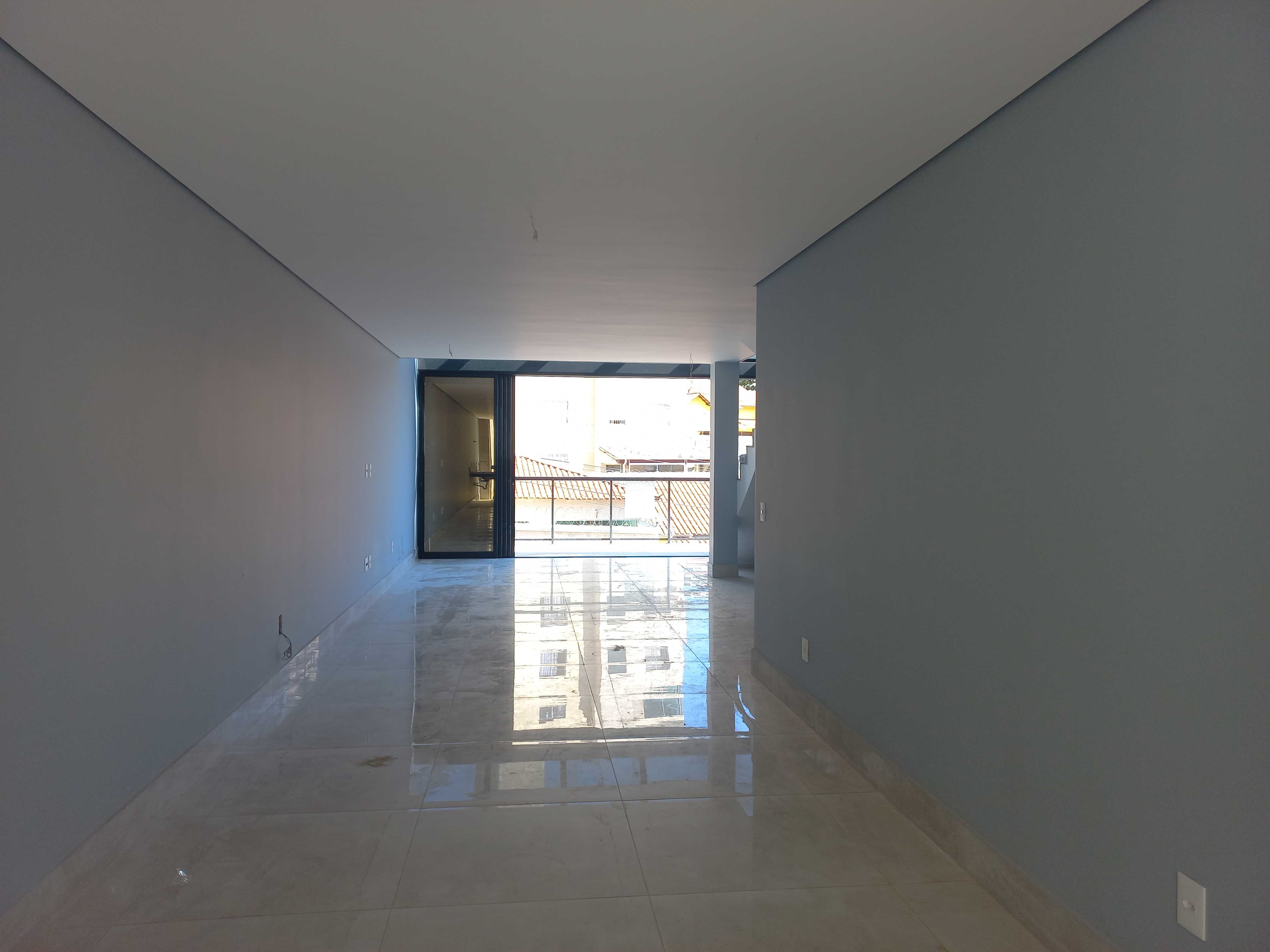 Casa à venda com 4 quartos, 60m² - Foto 17