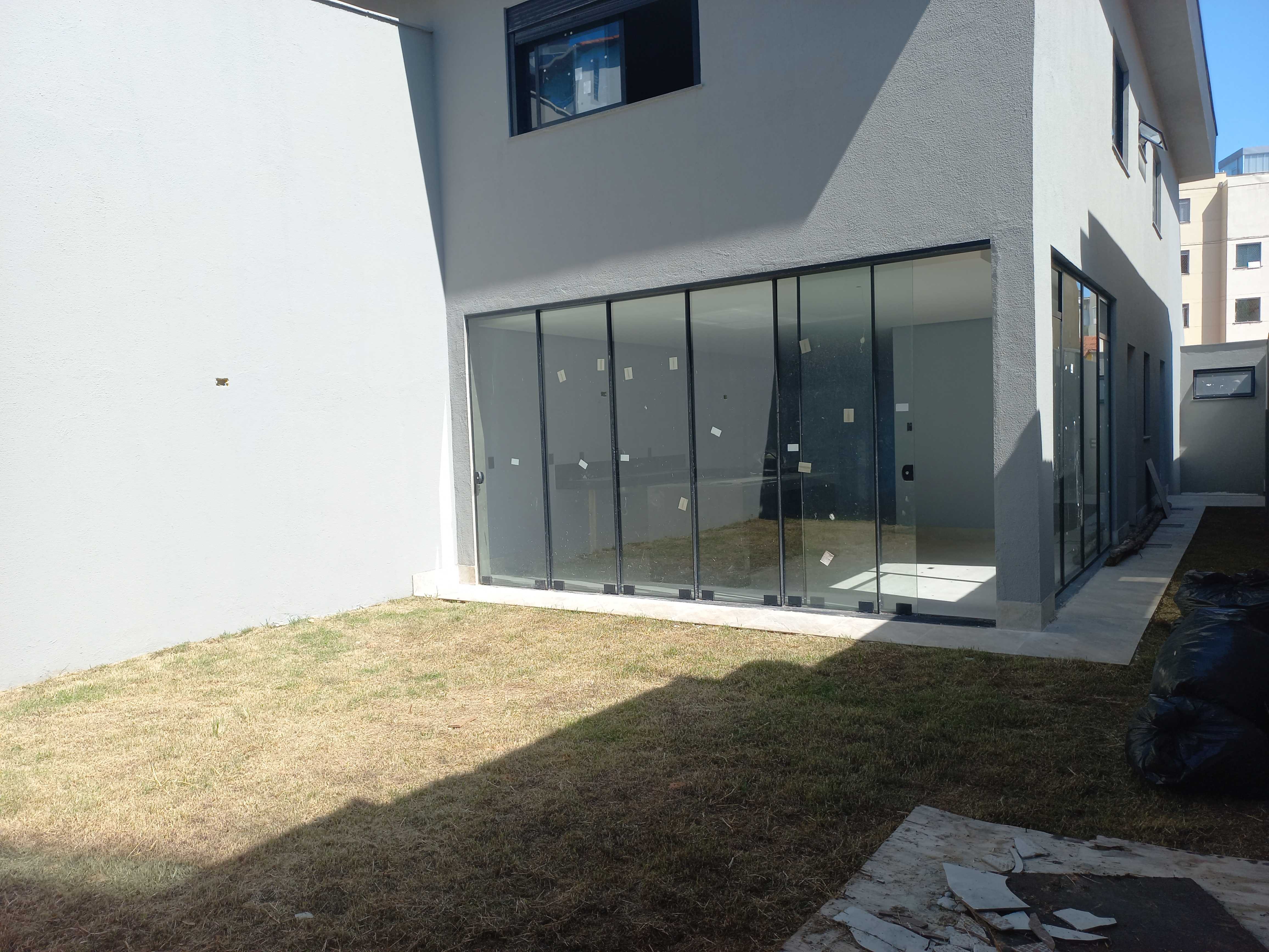 Casa à venda com 4 quartos, 60m² - Foto 10