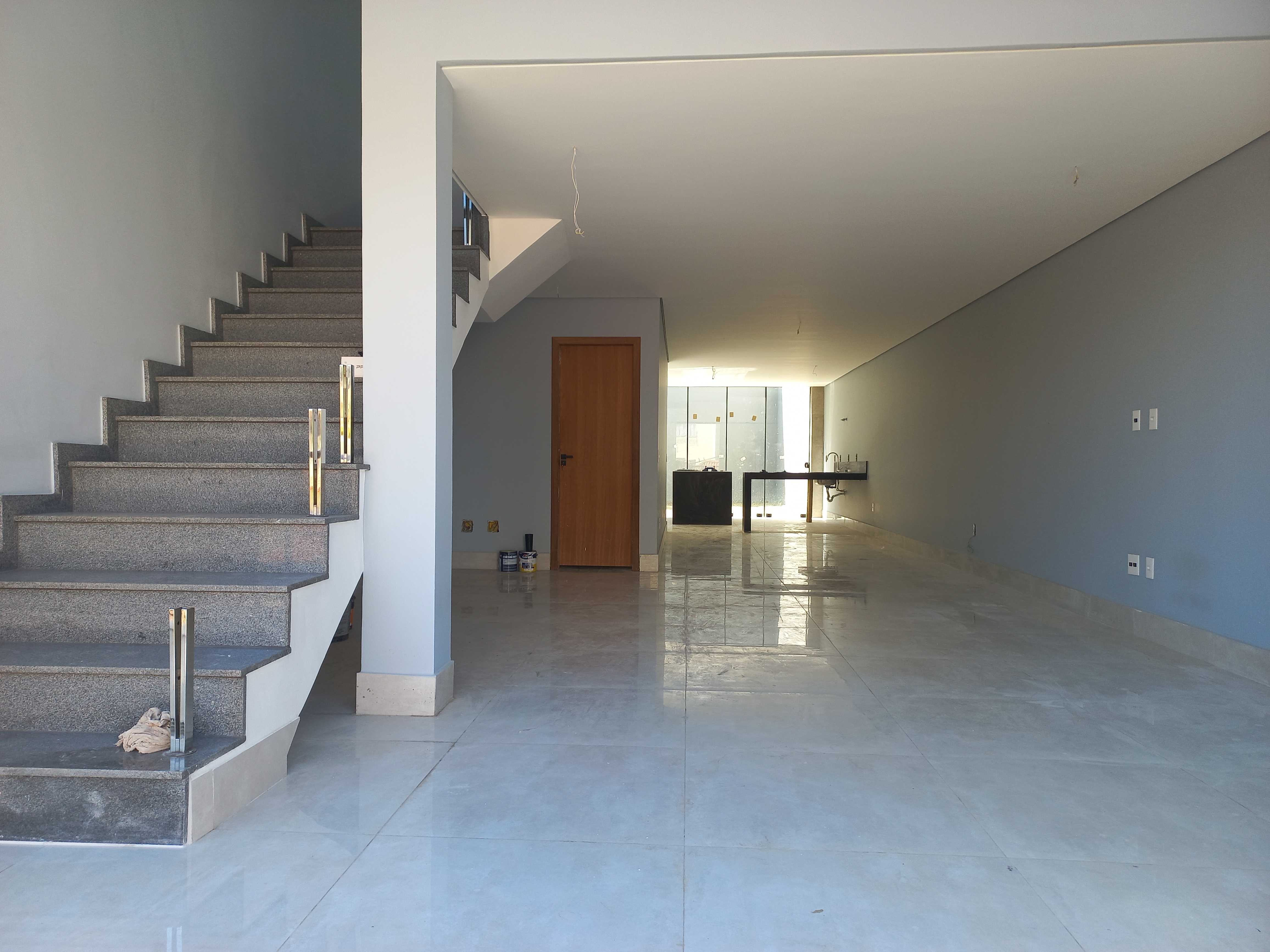 Casa à venda com 4 quartos, 60m² - Foto 15