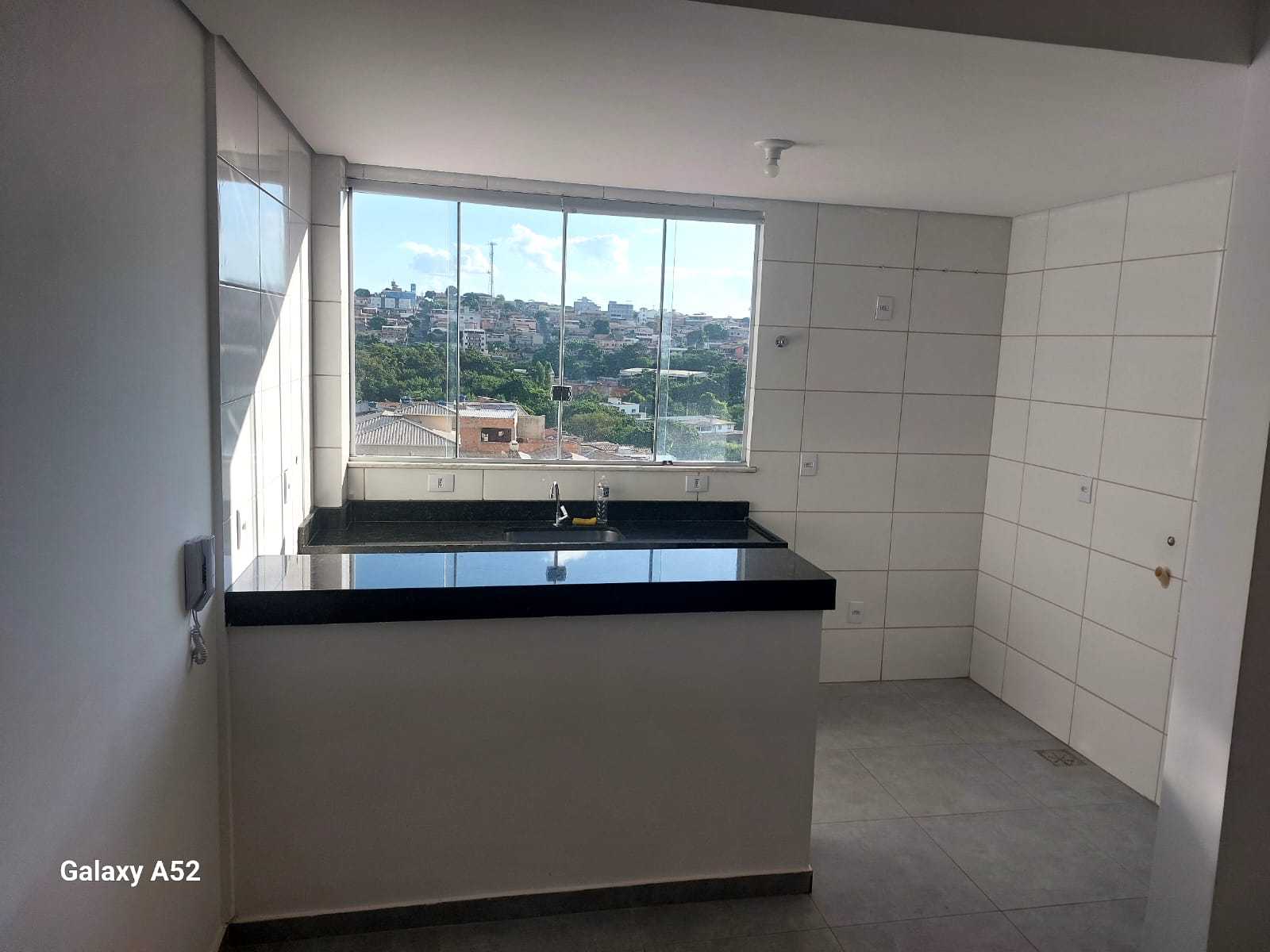 Apartamento à venda com 2 quartos, 60m² - Foto 3