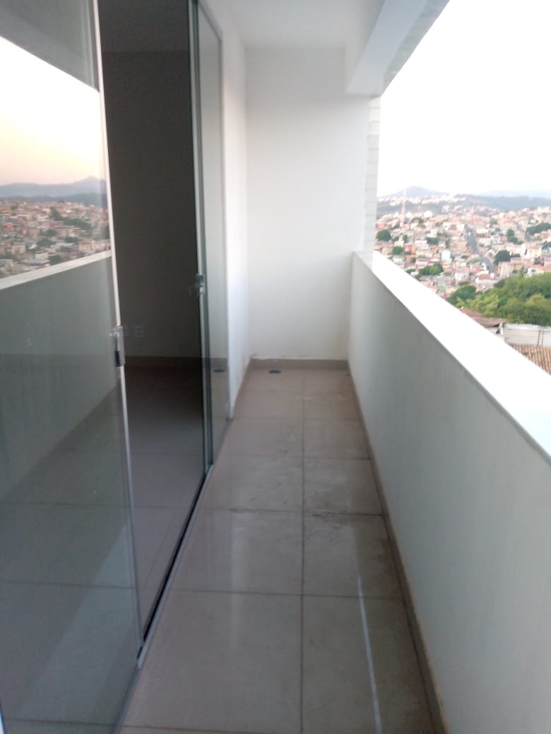 Apartamento à venda com 3 quartos, 83m² - Foto 7