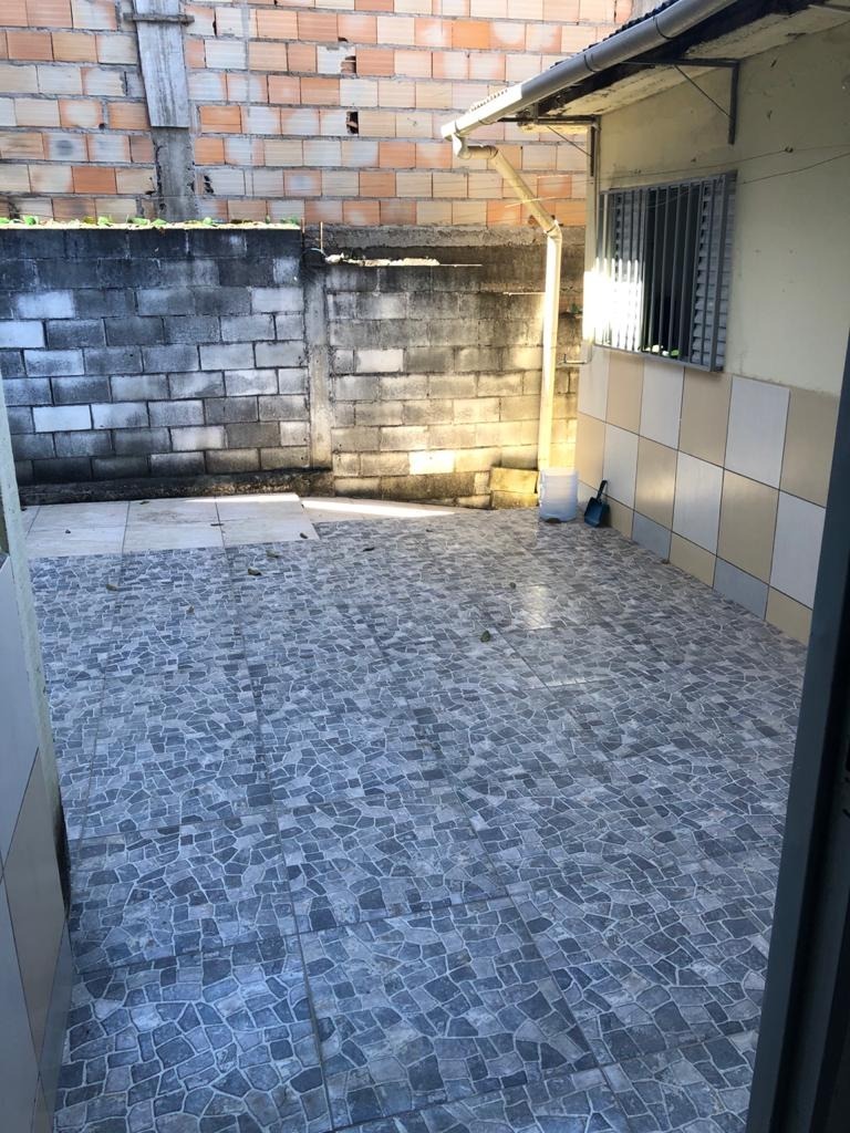 Casa à venda com 3 quartos, 250m² - Foto 2