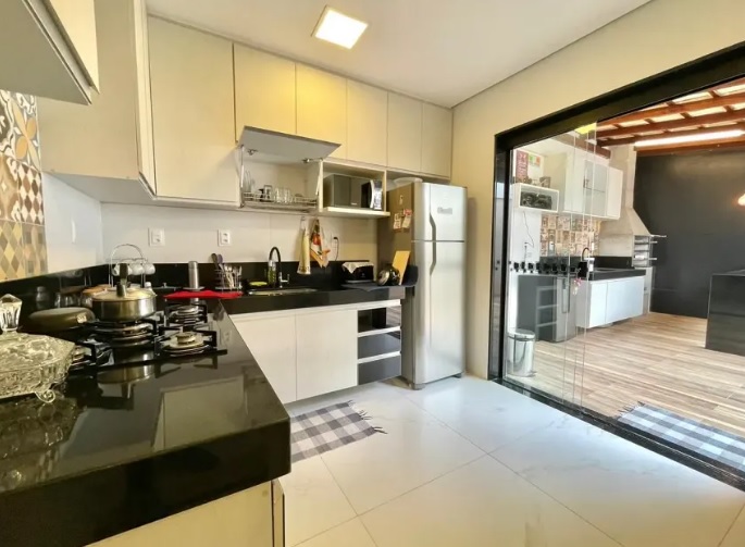 Casa à venda com 3 quartos, 130m² - Foto 6