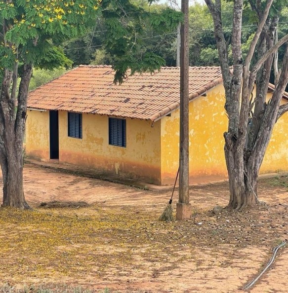 Chácara à venda com 2 quartos, 374300m² - Foto 9