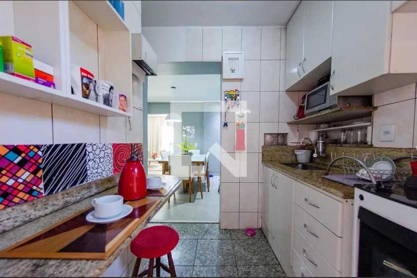 Apartamento à venda com 3 quartos, 77m² - Foto 10