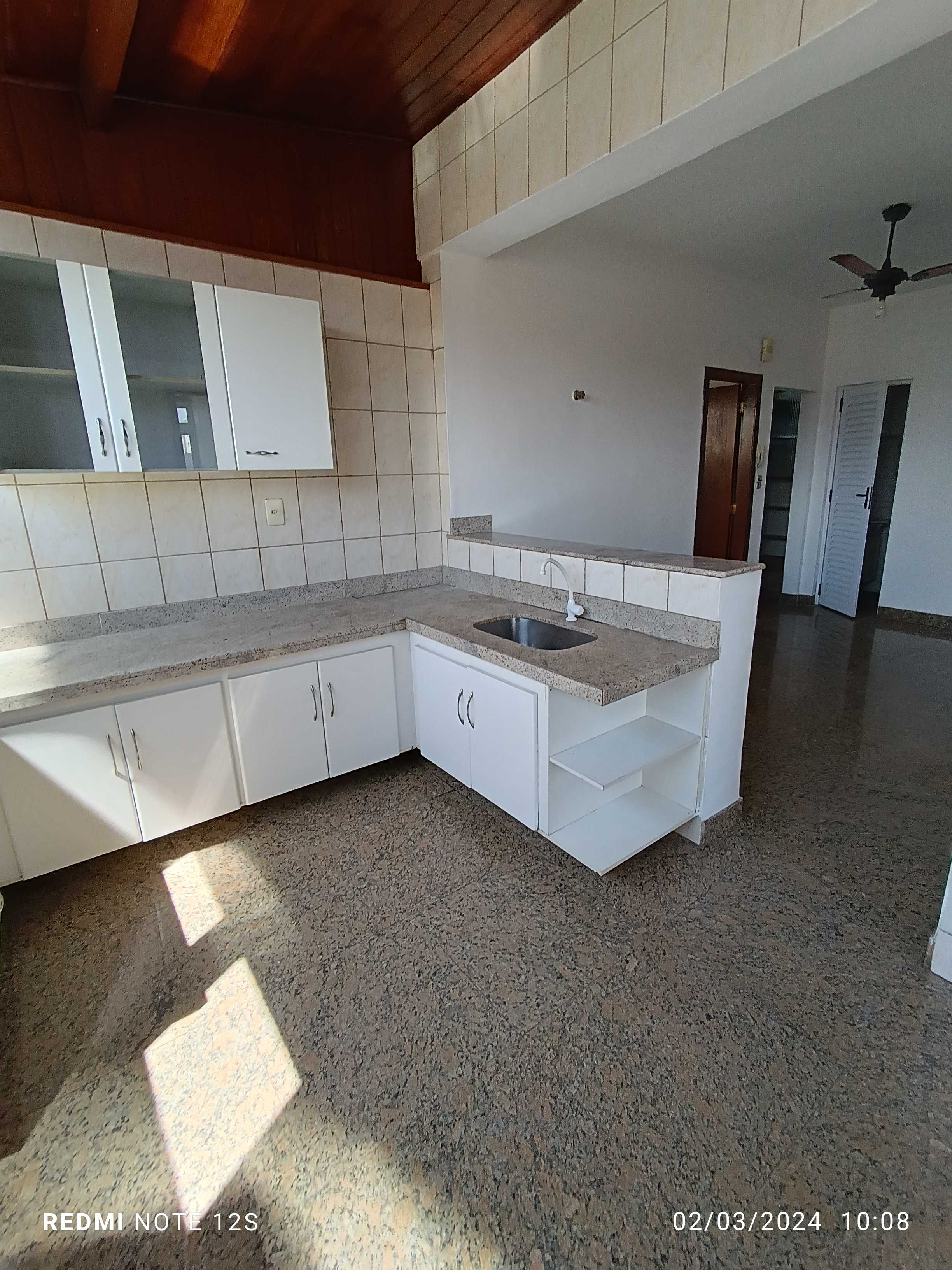 Apartamento à venda com 2 quartos, 12m² - Foto 12