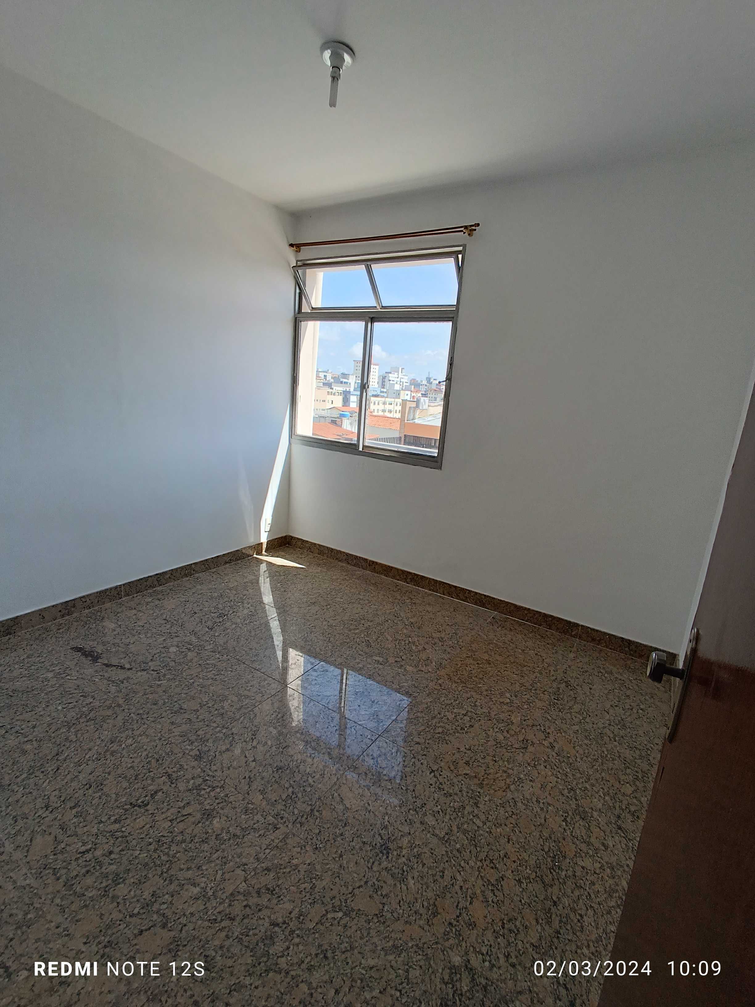 Apartamento à venda com 2 quartos, 12m² - Foto 19