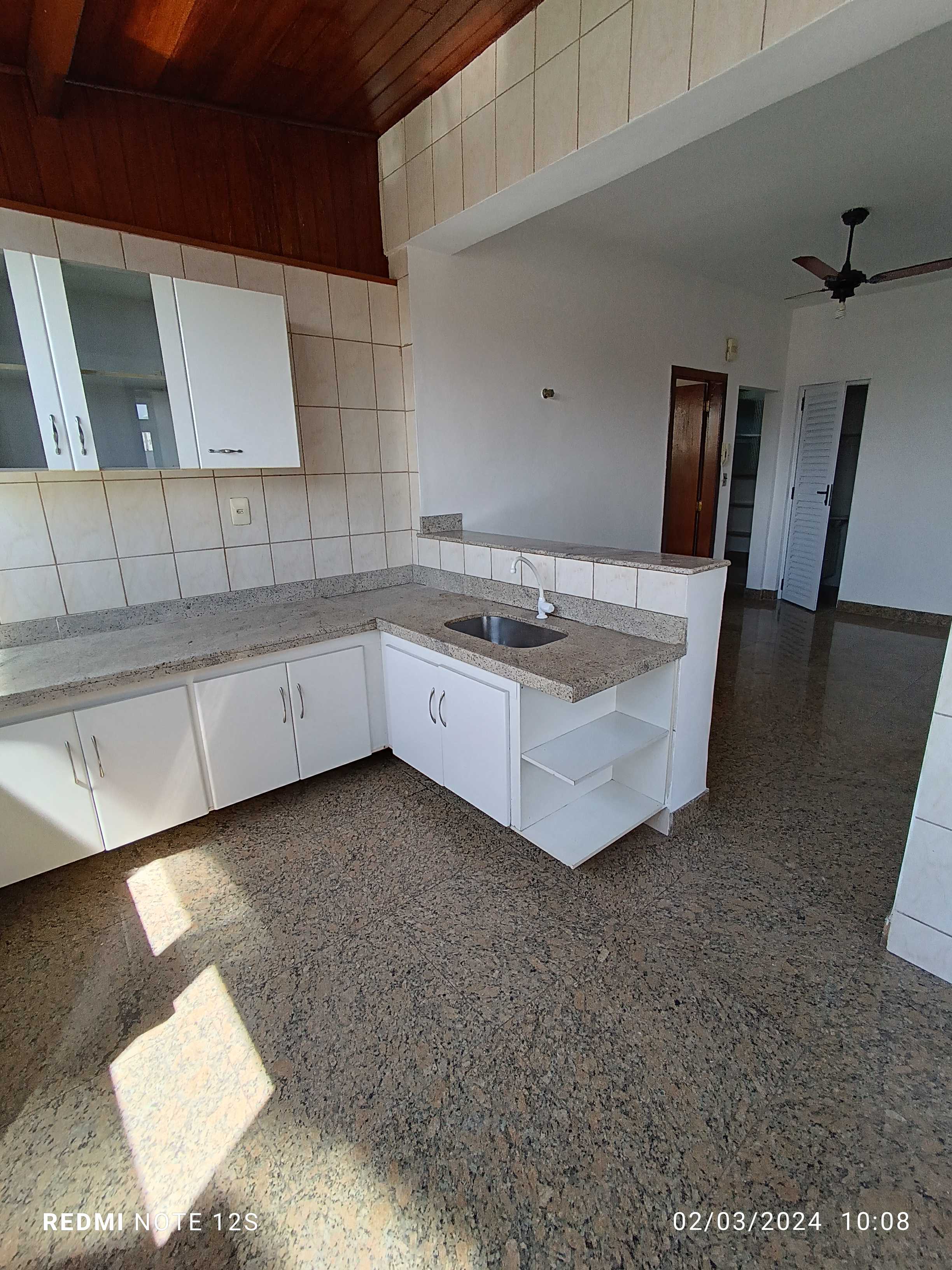 Apartamento à venda com 2 quartos, 12m² - Foto 13