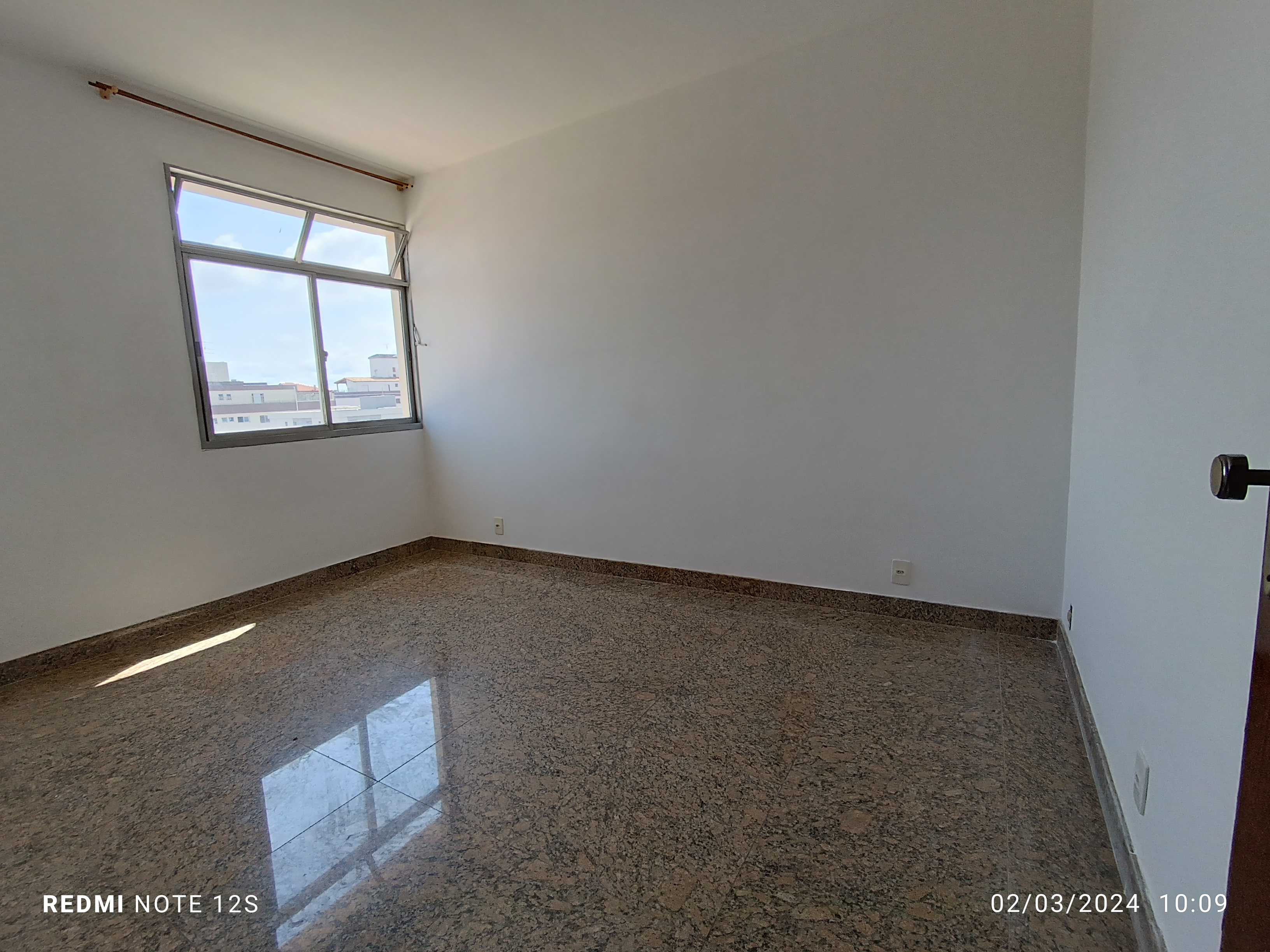 Apartamento à venda com 2 quartos, 12m² - Foto 16